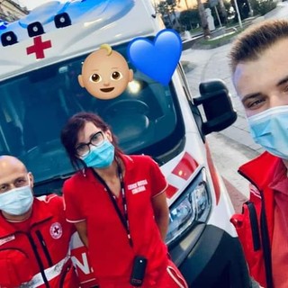 "Il piccolo aveva troppa voglia di nascere", a Loano Edoardo nasce in casa prima del trasporto in ospedale "Il piccolo aveva troppa voglia di nascere", a Loano Edoardo nasce in casa prima del trasporto in ospedale