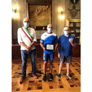 L'atleta finalese Christian Borghello premiato dalla città di Finale Ligure