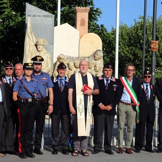 Albenga: fondazione dell'Arma dei carabinieri, la cerimonia in piazza Enzo Tortora (FOTO) Albenga: fondazione dell'Arma dei carabinieri, la cerimonia in piazza Enzo Tortora (FOTO)