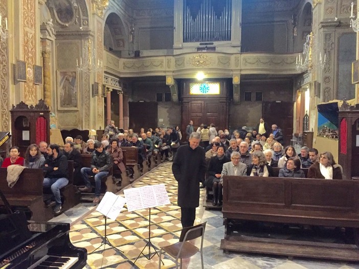 Ad Altare una folla commossa ricorda Marco Zanirato Ad Altare una folla commossa ricorda Marco Zanirato