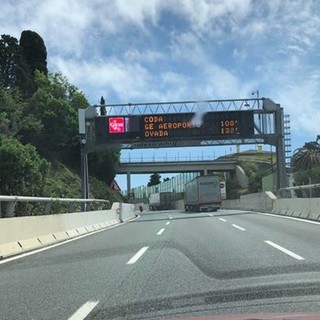 Ancora disagi sulla A10: code per incidente tra Varazze e Voltri in direzione Genova