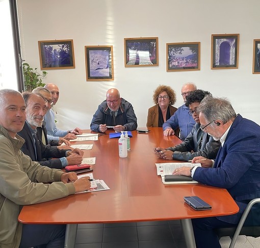 Quiliano, firmato protocollo di intesa sulle relazioni sindacali Quiliano, firmato protocollo di intesa sulle relazioni sindacali