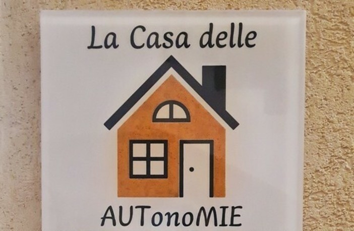 Savona, riapre la Casa delle AUTonoMie: "Non vedevamo l'ora di riprendere il nostro progetto" Savona, riapre la Casa delle AUTonoMie: "Non vedevamo l'ora di riprendere il nostro progetto"