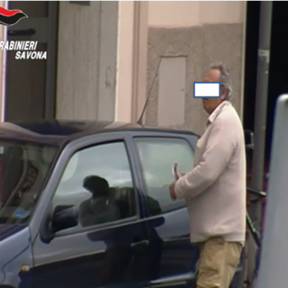 Favoreggiamento e sfruttamento della prostituzione, arrestato 64enne savonese