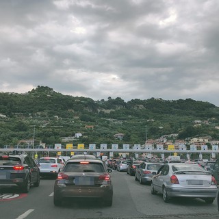 Autostrade, dall'opposizione in Regione "La destra boccia l’esenzione dei pedaggi nei cantieri. I cittadini hanno già pagato abbastanza"