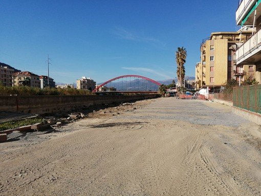 Albenga, il consigliere Tomatis sulle ispezioni visive subacquee dell’argine del Centa: "Non bastano per essere tranquilli" Albenga, il consigliere Tomatis sulle ispezioni visive subacquee dell’argine del Centa: "Non bastano per essere tranquilli"