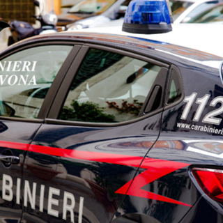 Albisola, fissa l'incontro con una escort ma trova due stranieri: 34enne rapinato