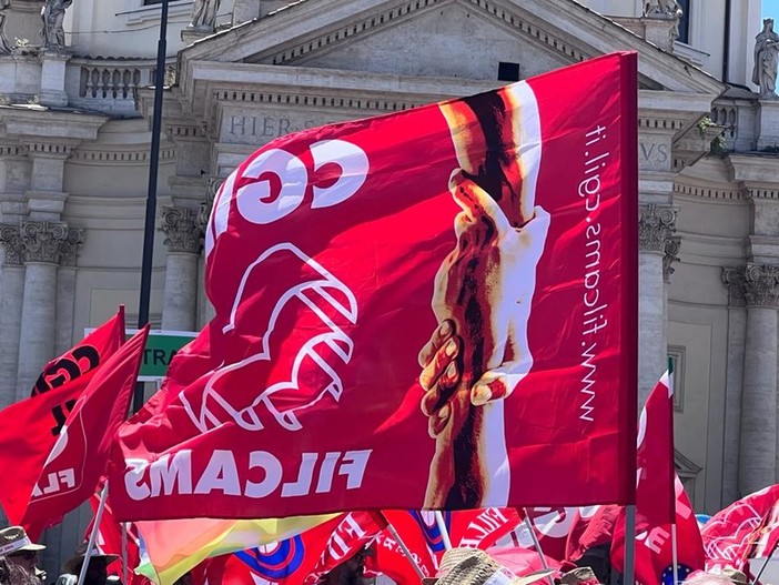 Finanziaria, la Filcams di Savona scende in piazza: "Non tiene conto dei bisogni dei lavoratori"