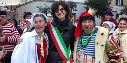 Savona, il "nuovo" Cicciolin sbarca alla Torretta: via al Carnevale (FOTO) Savona, il "nuovo" Cicciolin sbarca alla Torretta: via al Carnevale (FOTO)