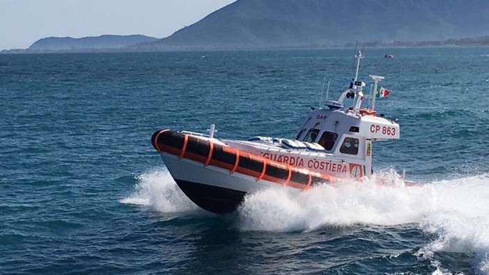 Alassio, ripascimento non autorizzato: la Guardia Costiera multa uno stabilimento balneare