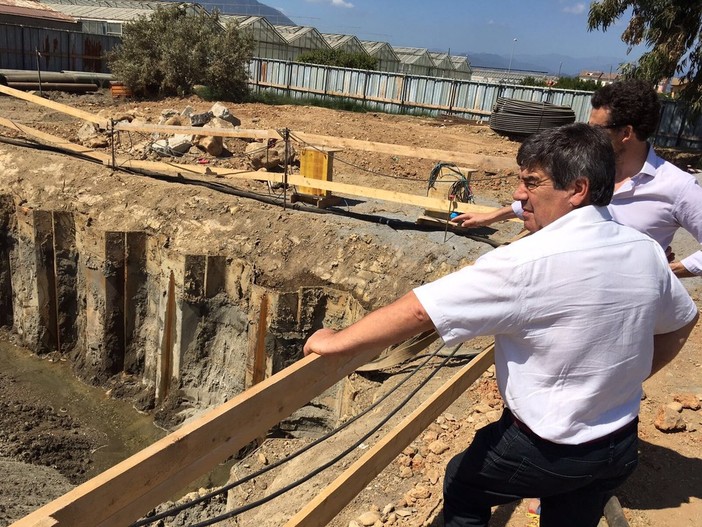 Albenga, sopralluogo dell’assessore Vio nel cantiere del depuratore in viale Che Guevera Albenga, sopralluogo dell’assessore Vio nel cantiere del depuratore in viale Che Guevera