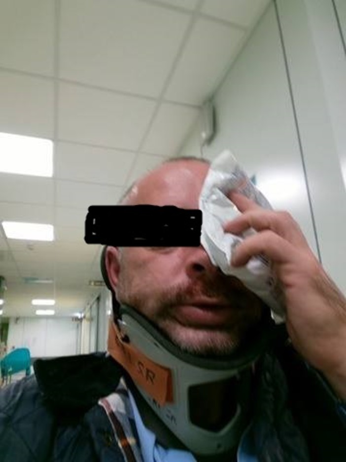 Frasi ingiuriose e l'aggressione fisica all'autista di un pullman sostitutivo Frasi ingiuriose e l'aggressione fisica all'autista di un pullman sostitutivo