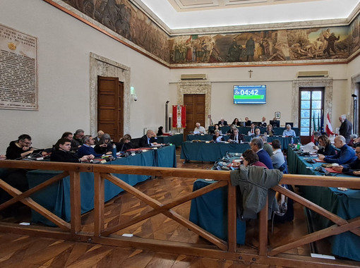 Savona, un minuto di silenzio in Consiglio comunale per Valentina Squillace Savona, un minuto di silenzio in Consiglio comunale per Valentina Squillace