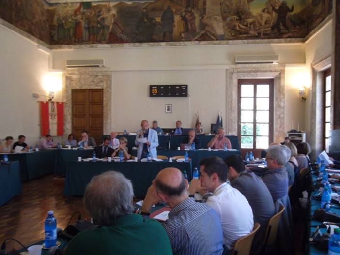 Savona, in consiglio comunale c’è chi non risponde all’appello: Paolo Marson campione di assenze Savona, in consiglio comunale c’è chi non risponde all’appello: Paolo Marson campione di assenze
