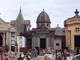 Albenga, ladri di fiori al cimitero di Lusignano: la segnalazione corre sui social