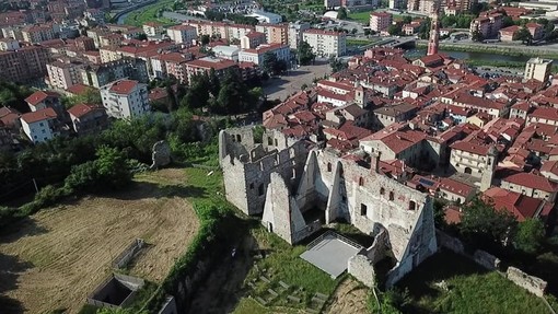 Comunali 2022, Briano: "Riapriamo il nostro castello alla città di Cairo"