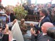 Il sindaco di Lucca rifiuta di dedicare una via a Pertini. Castellini: “Strumentalizzare la sua figura mi fa rabbrividire” Il sindaco di Lucca rifiuta di dedicare una via a Pertini. Castellini: “Strumentalizzare la sua figura mi fa rabbrividire”