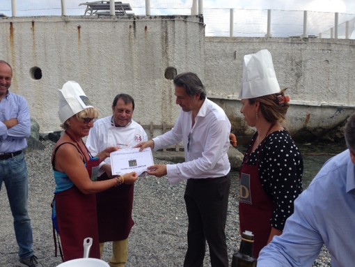 Spiagge didattiche: gli alberghieri  in riva al mare per promuovere le eccellenze made in Liguria