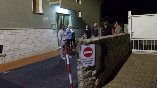 Ladro tenta la fuga a Loano ma cade dal terzo piano: è gravissimo Ladro tenta la fuga a Loano ma cade dal terzo piano: è gravissimo