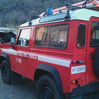 Tetto in fiamme a Rocchetta Cairo: intervento dei Vigili del Fuoco