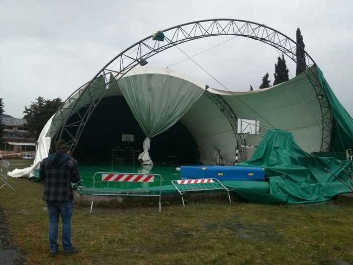 L'Itis di Campochiesa di Albenga non ha più la sua palestra: dove faranno educazione fisica? L'Itis di Campochiesa di Albenga non ha più la sua palestra: dove faranno educazione fisica?
