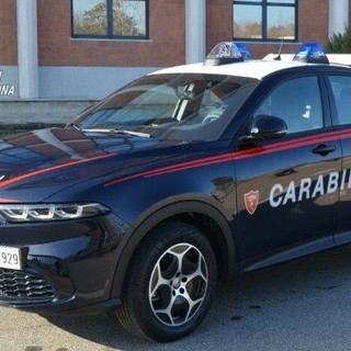 Tentano la fuga in autobus dopo il furto in un supermercato: coppia di ladri bloccata dai Carabinieri ad Alassio