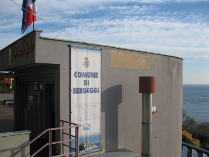 Bergeggi, l'applicazione della tassa di soggiorno slitta ad ottobre. Bianchini: "Operano senza pensare a chi lavora"