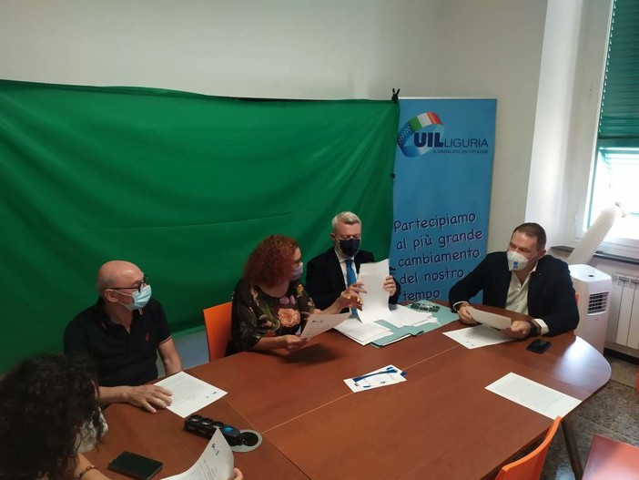 Sanità, la Uil presenta le proposte da presentare in Regione: "Aprire un tavolo sulla gestione delle risorse del Pnrr" (FOTO E VIDEO)