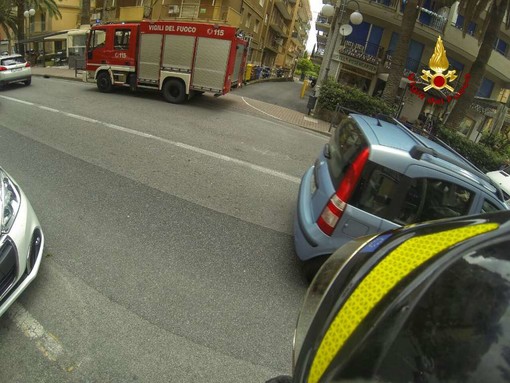 I Vigili del Fuoco salvano una donna a Pietra Ligure da una fuga di gas