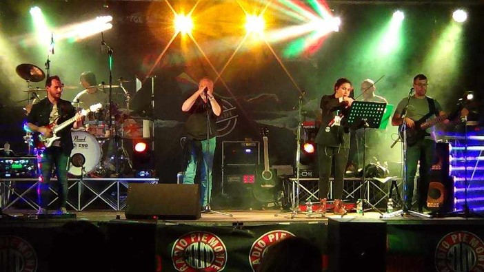 In foto la Controvento Nomadi Tribute Band In foto la Controvento Nomadi Tribute Band