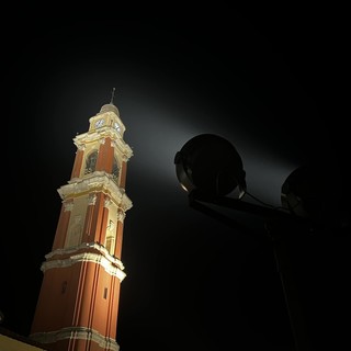 Cairo, una nuova illuminazione a Led per il campanile della chiesa di San Lorenzo Cairo, una nuova illuminazione a Led per il campanile della chiesa di San Lorenzo