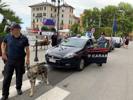 Controllo del territorio dei carabinieri della Compagnia di Alassio: 150 persone identificate, 100 veicoli controllati e 10 contravvenzioni