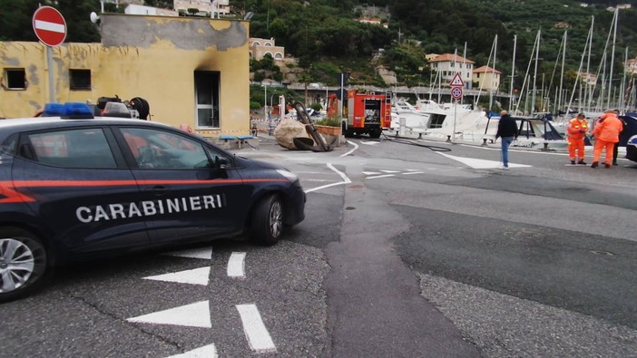Accoltellamento e incendio al porto di Finale: domani l'interrogatorio del 52enne Accoltellamento e incendio al porto di Finale: domani l'interrogatorio del 52enne
