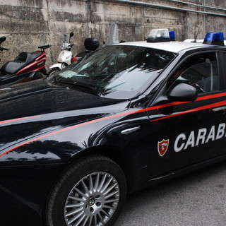 Pietra, rissa davanti al distributore di viale Riviera: un arresto e otto denunciati