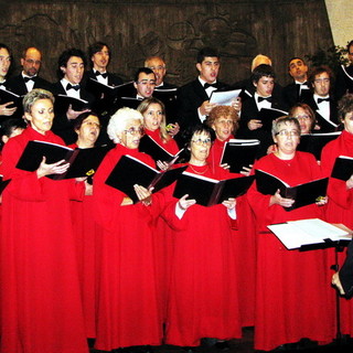 Cento coristi a Valleggia: domani appuntamento con il Coro Polifonico