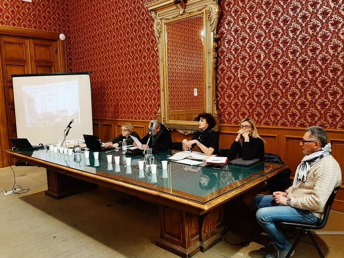 Filobus da Albisola a Vado/Quiliano, tempo fino a giugno per il comune di Savona per presentare il progetto