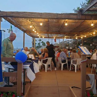 Rotary, una serata sul mare per la solidarietà: ad Albenga la cena benefica che unisce i club liguri Rotary, una serata sul mare per la solidarietà: ad Albenga la cena benefica che unisce i club liguri