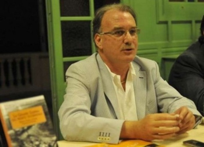 Borgio Verezzi: per la rassegna "Incontri con l’autore" presentazione del libro "Ritorno a Caporetto" Borgio Verezzi: per la rassegna "Incontri con l’autore" presentazione del libro "Ritorno a Caporetto"