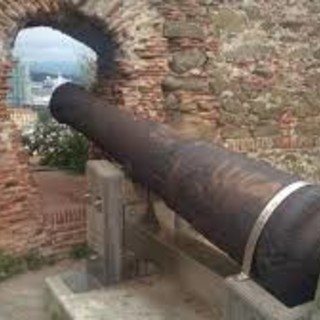 Riportiamo i cannoni del Priamar di Savona al loro posto: la proposta di Paolo Forzano