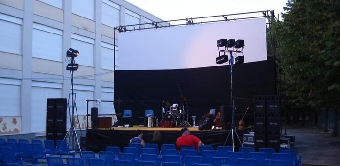 Albisola Superiore, dopo 14 anni torna il cinema estivo all'aperto Albisola Superiore, dopo 14 anni torna il cinema estivo all'aperto