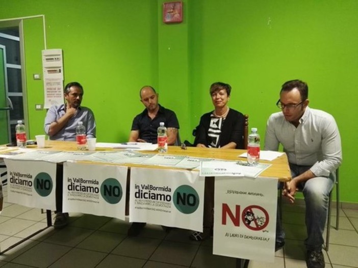La Val Bormida dice "no" al Referendum: giovedi 6 ottobre nuovo incontro a Sassello La Val Bormida dice "no" al Referendum: giovedi 6 ottobre nuovo incontro a Sassello