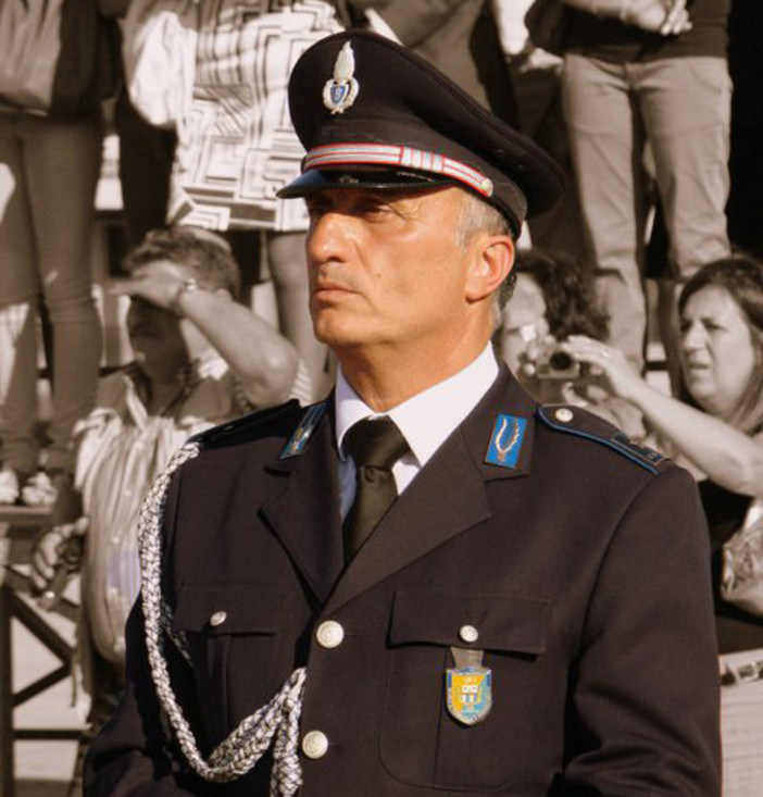 Va in pensione il sost. commissario Lorenzo, della Scuola Polizia Penitenziaria di Cairo Va in pensione il sost. commissario Lorenzo, della Scuola Polizia Penitenziaria di Cairo