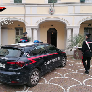 Finale, 30enne paraguaiano rapinato e ferito sul lungomare Migliorini: identificati i due aggressori