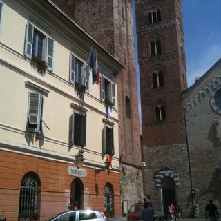 Albenga, approvato all'unanimità la "pratica" dei sottotetti: limitazioni nel centro storico