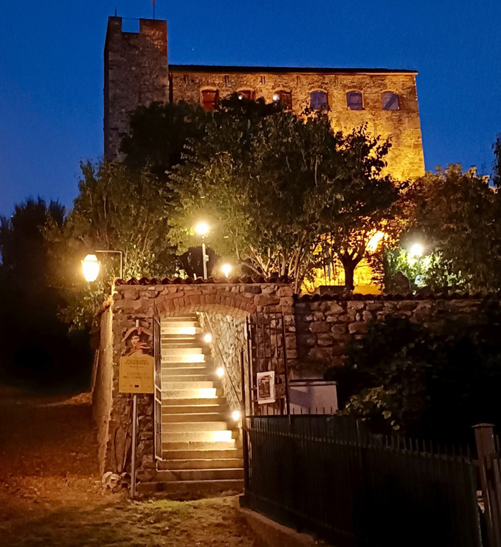 Millesimo valorizza la sua storia, nuova illuminazione per il castello Del Carretto