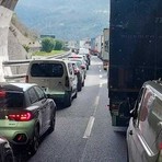 Incidente sulla A10 tra Pietra e Finale: tamponamento a catena coinvolge 5 veicoli, code in entrambe le direzioni
