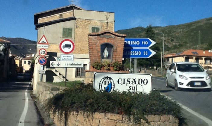 Cisano, proseguono gli appuntamenti dal vivo per “Musica in piazza”: ecco Juni Swing Trio e Sherocks