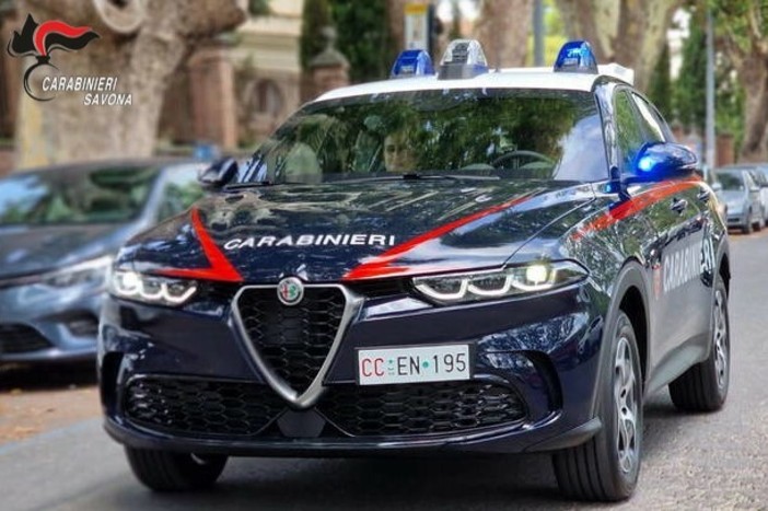 Albisola Superiore, fermato per controlli aveva 10 panetti di hashish nello zaino, disposti i domiciliari