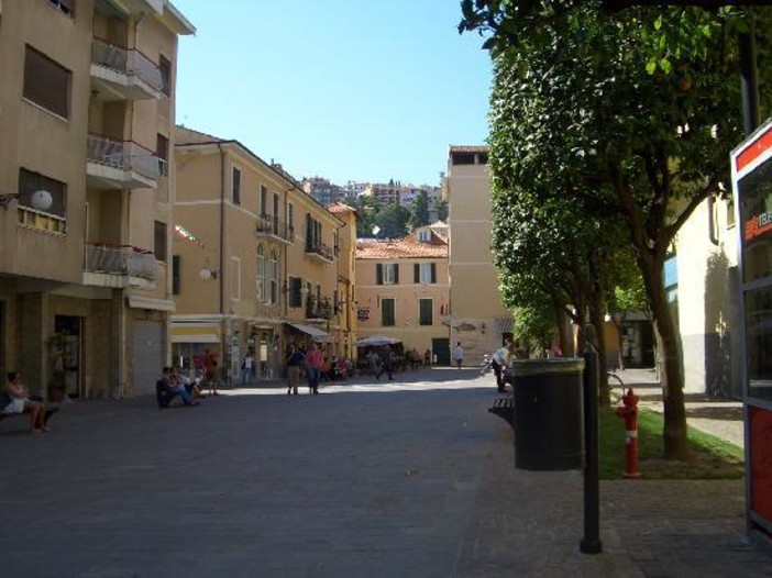 A Pietra Ligure un apericena a passo di musica A Pietra Ligure un apericena a passo di musica