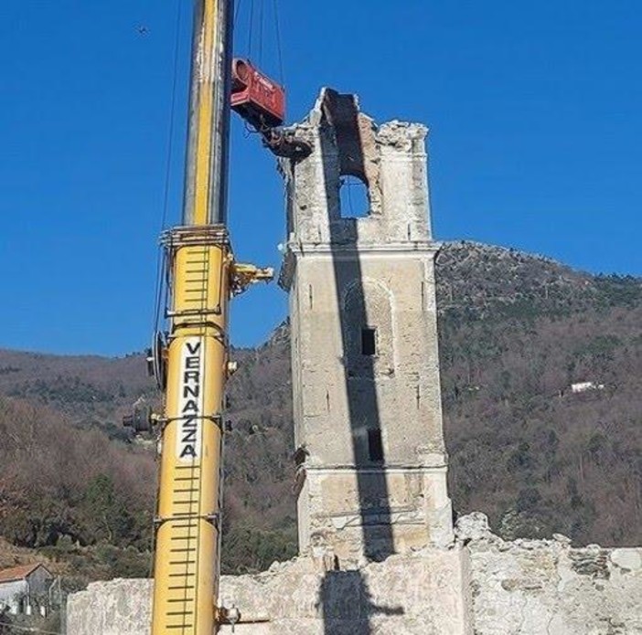 Chiesa del Pero di Varazze, ripresi i lavori, entro 15-20 giorni gli sfollati potrebbero rientrare a casa Chiesa del Pero di Varazze, ripresi i lavori, entro 15-20 giorni gli sfollati potrebbero rientrare a casa